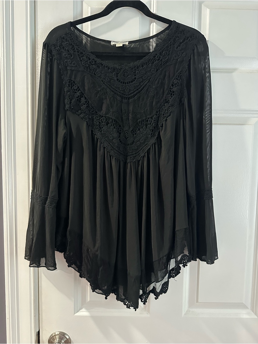Black Crochet Yoke Women's Blouse - Elegant Long Sleeve Top